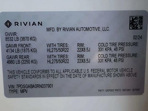 Used 2024 Rivian R1S Adventure AWD/4WD image 17