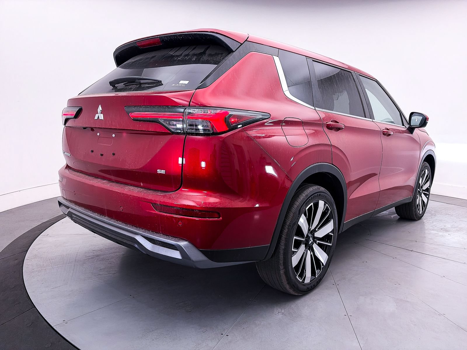 Used 2026 Mitsubishi Outlander SE AWD/4WD image 7
