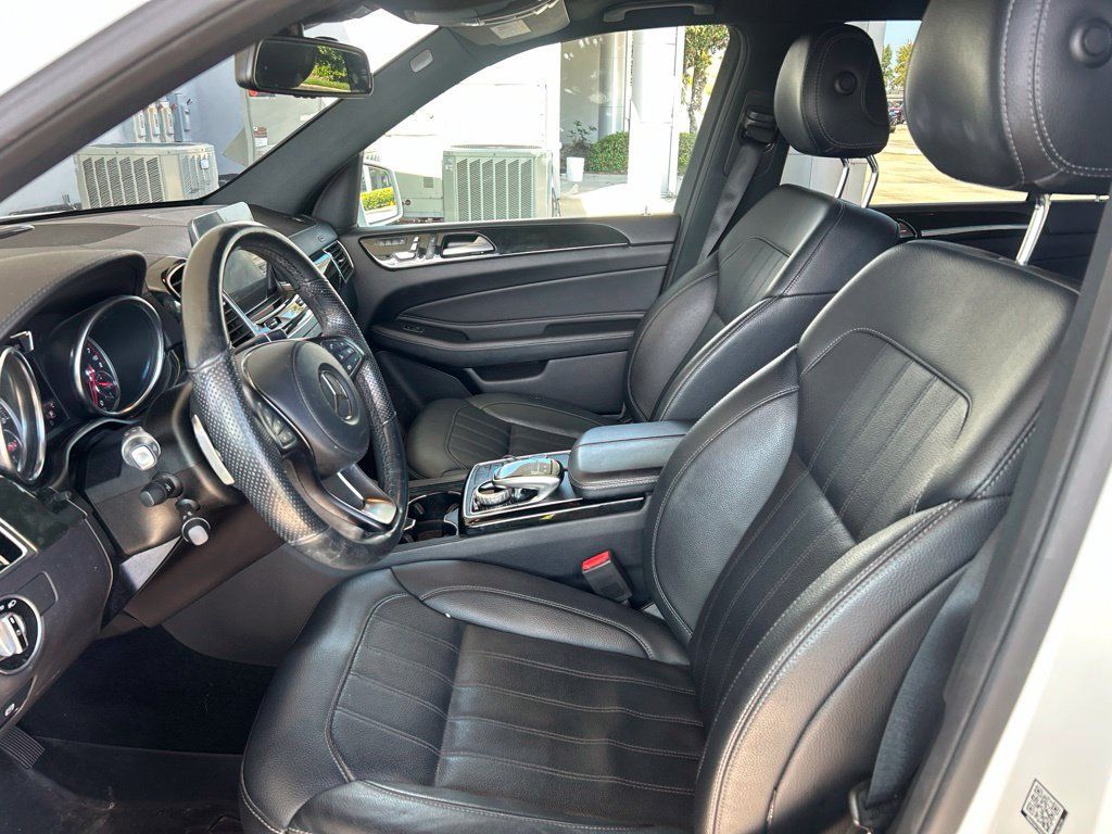Used 2018 Mercedes-Benz GLS 450 4MATIC image 11