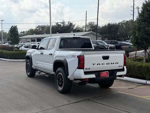 Used 2026 Toyota Tacoma TRD Off-Road image 5