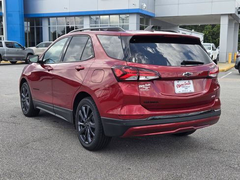 Used 2024 Chevrolet Equinox RS w/ RS Leather Package FWD image 11