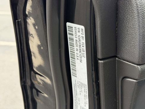 Used 2022 Jeep Grand Cherokee Limited w/ Trailer Tow Group IV AWD/4WD image 26