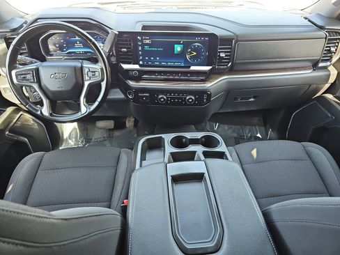 Used 2023 Chevrolet Silverado 1500 LT Trail Boss w/ Protection Package AWD/4WD image 9