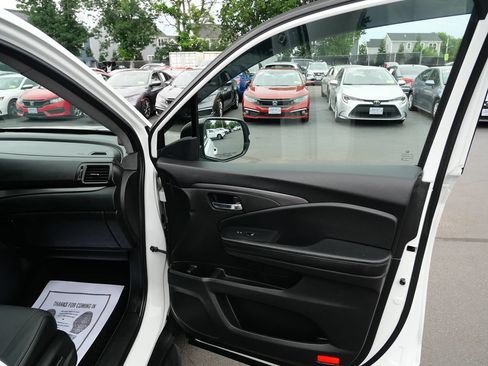 Used 2021 Honda Pilot Special Edition image 22