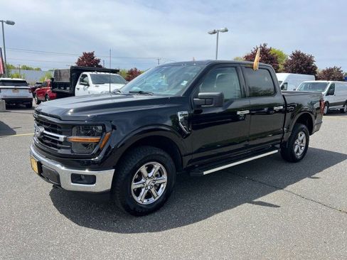Certified 2025 Ford F150 XLT w/ Equipment Group 301A Standard AWD/4WD image 3