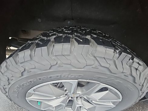 Certified 2022 Chevrolet Silverado 1500 RST image 11