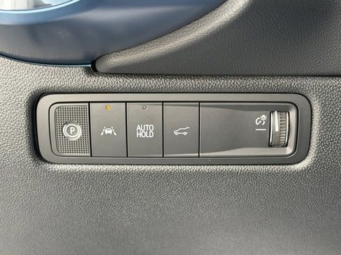 New 2026 Chevrolet Equinox EV LT image 32