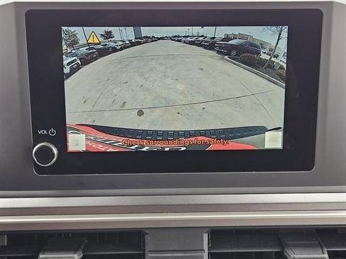 Used 2025 Toyota 4Runner TRD Off-Road image 13