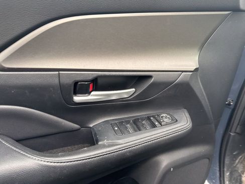 Used 2024 Toyota Grand Highlander XLE image 56