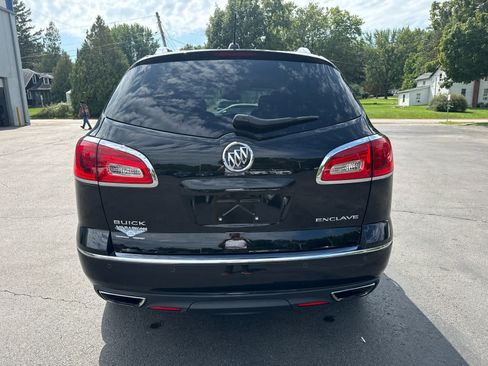 Used 2017 Buick Enclave Convenience FWD image 4
