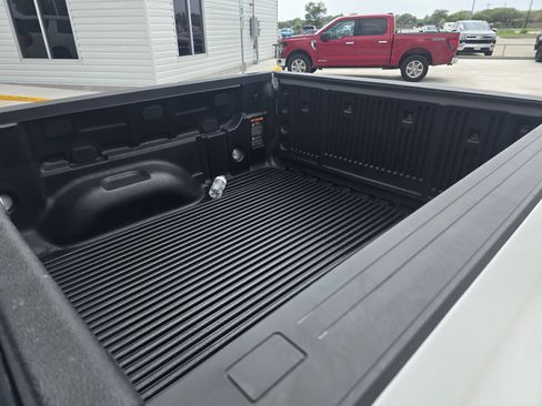 Used 2018 Chevrolet Colorado Z71 AWD/4WD image 9
