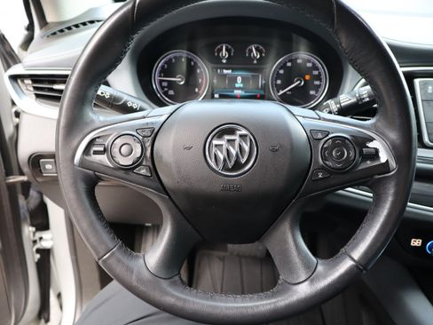 Used 2019 Buick Enclave Essence FWD image 29
