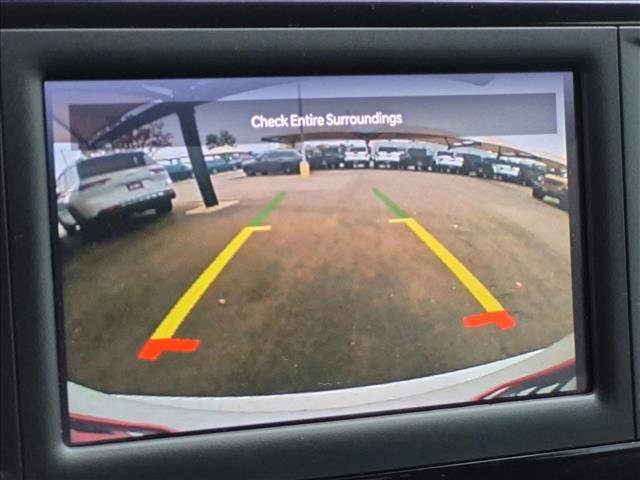 Used 2022 Chrysler Voyager LX w/ Fleet Security Group FWD image 7