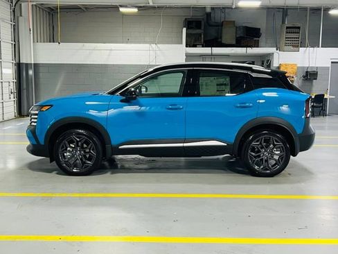 New 2026 Nissan Kicks SR FWD image 13