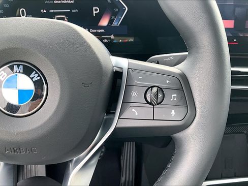 Used 2026 BMW X2 xDrive28i AWD/4WD image 21