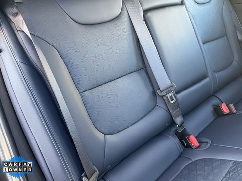 Used 2022 Chevrolet Bolt EUV LT w/ Convenience Package image 50