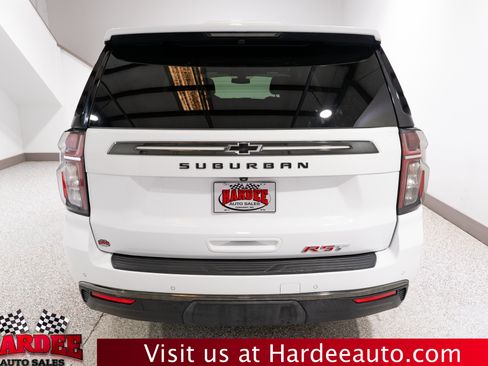 Used 2022 Chevrolet Suburban RST w/ Luxury Package AWD/4WD image 4