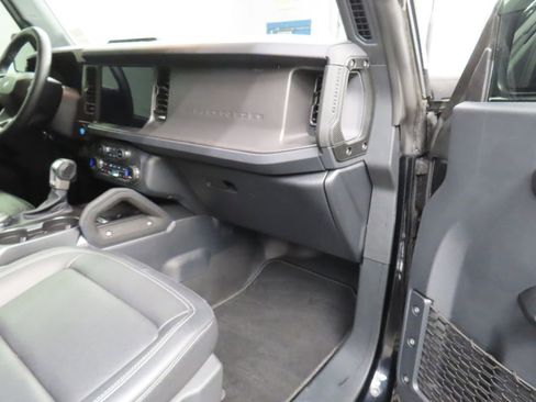 Used 2025 Ford Bronco Badlands w/ Sasquatch Package AWD/4WD image 39