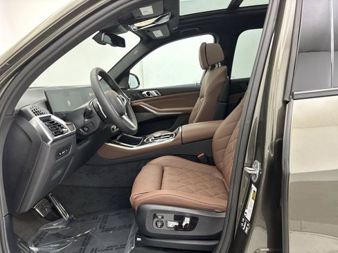 New 2026 BMW X5 xDrive40i w/ M Sport Package AWD/4WD image 25
