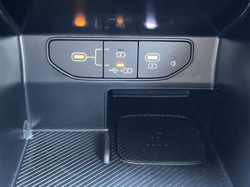 New 2026 Kia Sorento SX image 8