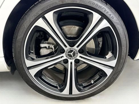 Certified 2025 Mercedes-Benz C 300 Sedan image 29