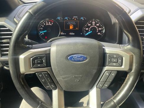 Used 2019 Ford F150 Platinum w/ Equipment Group 701A Luxury AWD/4WD image 15
