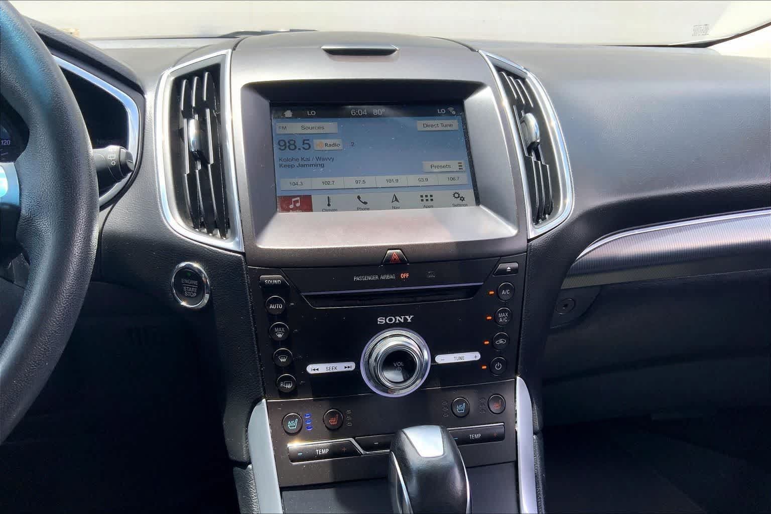Used 2018 Ford Edge Titanium w/ Equipment Group 301A FWD image 34
