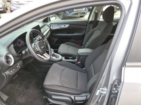 Used 2024 Kia Forte LXS w/ LXS Technology Package image 15