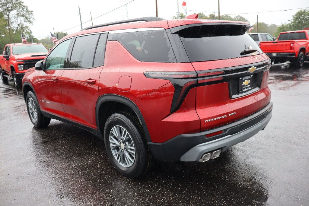 New 2027 Chevrolet Traverse LT w/ Driver Confidence Package AWD/4WD image 3