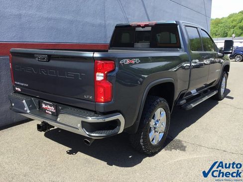 Used 2020 Chevrolet Silverado 3500 LTZ w/ LTZ Premium Package image 11