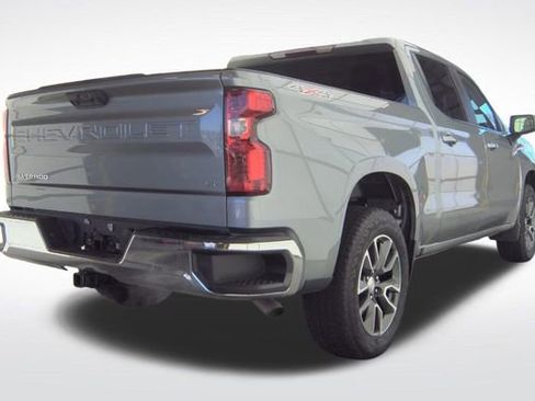Used 2023 Chevrolet Silverado 1500 LT image 4