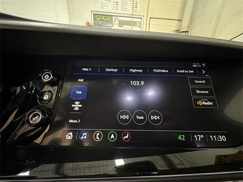 Certified 2023 Buick Envision Avenir image 16