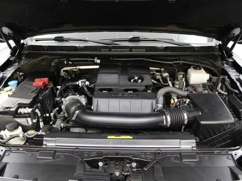 Used 2023 Nissan Frontier SV AWD/4WD image 35