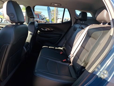 Used 2024 GMC Terrain SLT AWD/4WD image 10