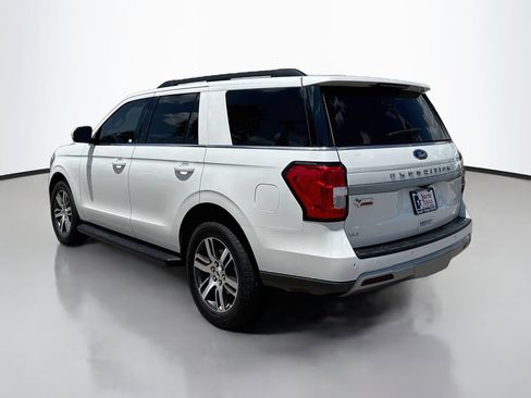 Used 2024 Ford Expedition XLT RWD image 5
