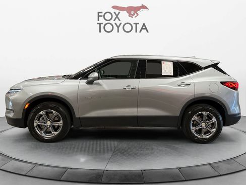 Used 2023 Chevrolet Blazer LT image 3