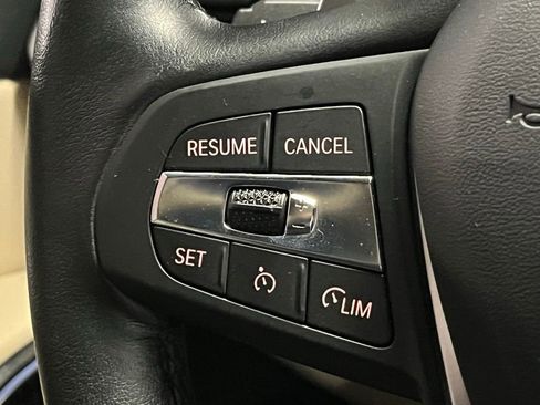 Used 2022 BMW 330i xDrive Sedan w/ Premium Package 2 image 28