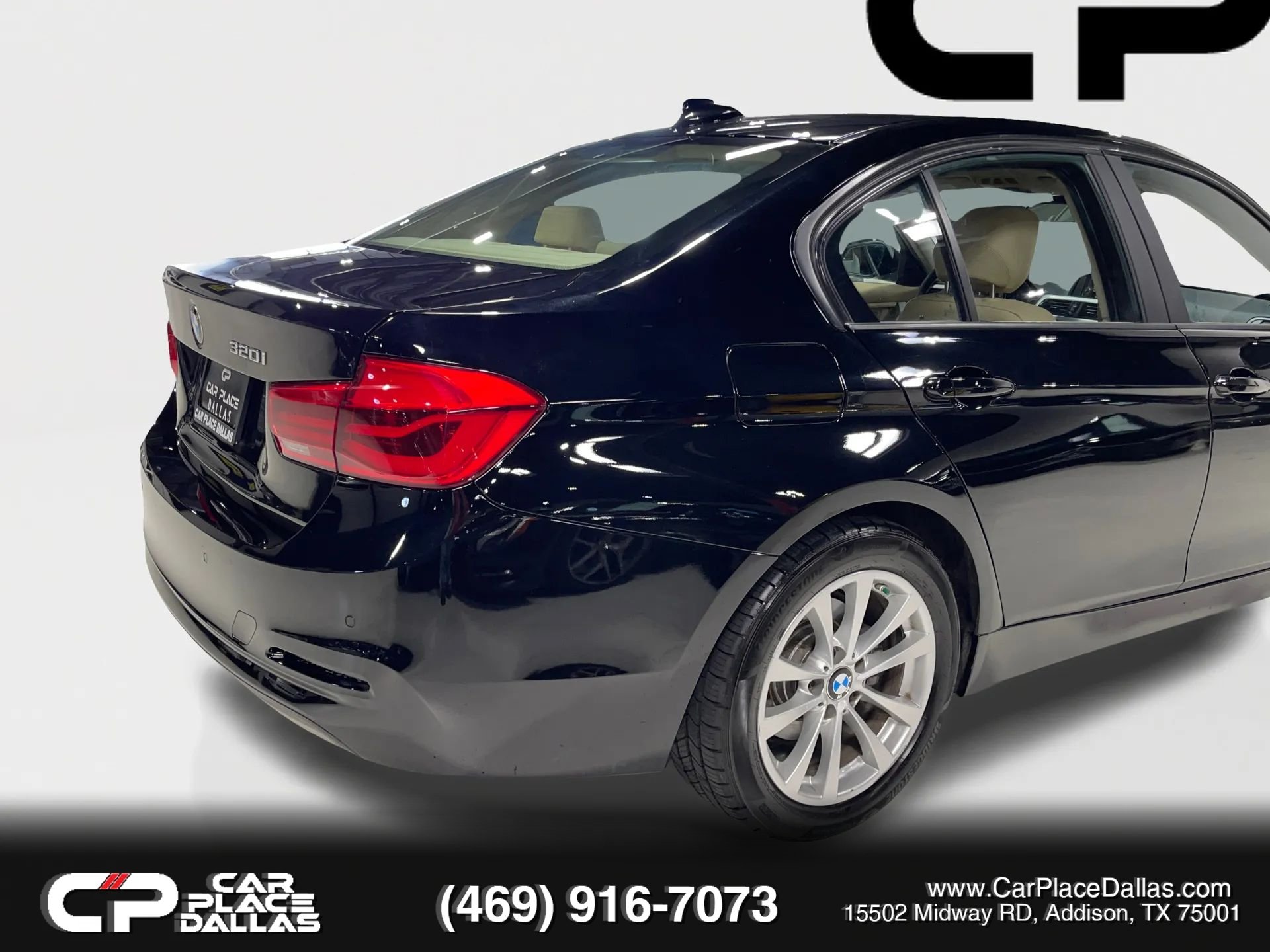 Used 2016 BMW 320i Sedan RWD image 10
