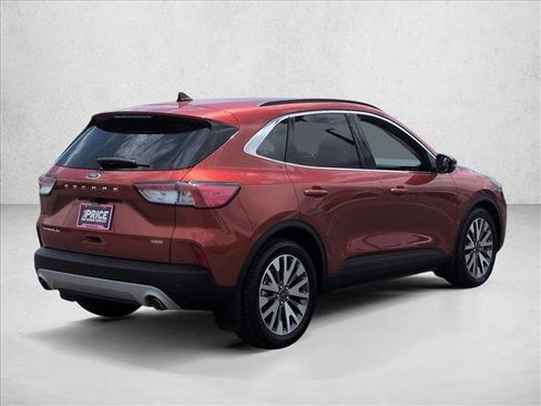 Used 2020 Ford Escape Titanium FWD image 8