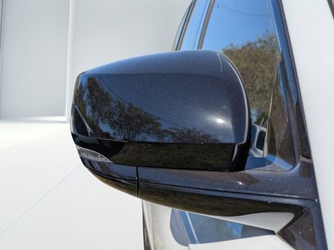 New 2025 Jeep Grand Cherokee Limited w/ Black Appearance Package image 10