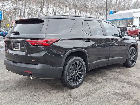 Used 2023 Chevrolet Traverse RS image 6