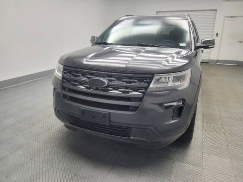 Used 2019 Ford Explorer XLT w/ Equipment Group 202A AWD/4WD image 15