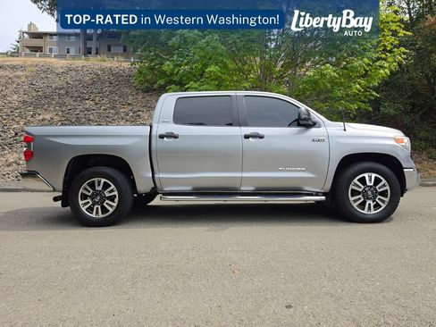 Used 2015 Toyota Tundra SR5 AWD/4WD image 4