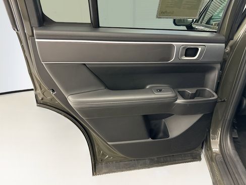Used 2025 Hyundai Santa Fe SEL AWD/4WD image 27