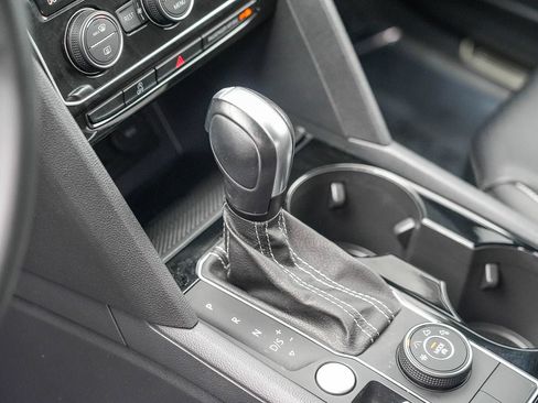 Certified 2022 Volkswagen Atlas SE AWD/4WD image 19