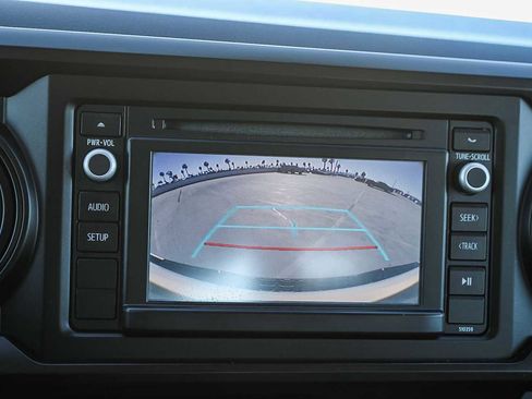 Certified 2018 Toyota Tacoma SR image 23