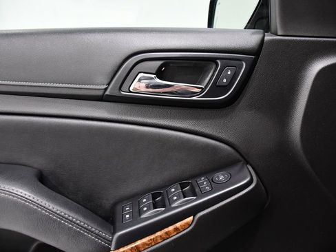 Used 2015 Chevrolet Tahoe LTZ AWD/4WD image 17