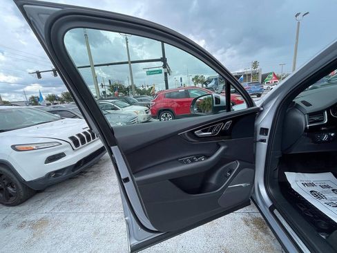 Used 2018 Audi Q7 3.0T Prestige AWD/4WD image 17