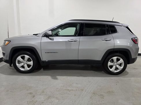 Used 2019 Jeep Compass Altitude w/ Cold Weather Group image 13