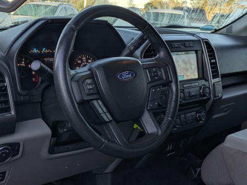 Used 2018 Ford F150 XLT w/ Equipment Group 302A Luxury image 21